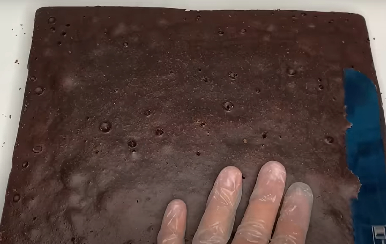 Пляцок "Снікерс": рецепт традиційної страви з сучасним смаком від Лілії Цвіт